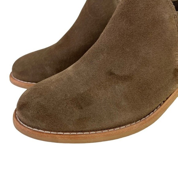 Clarks Brown Ankle Booties with Side Cutouts - Picture 7 of 16
